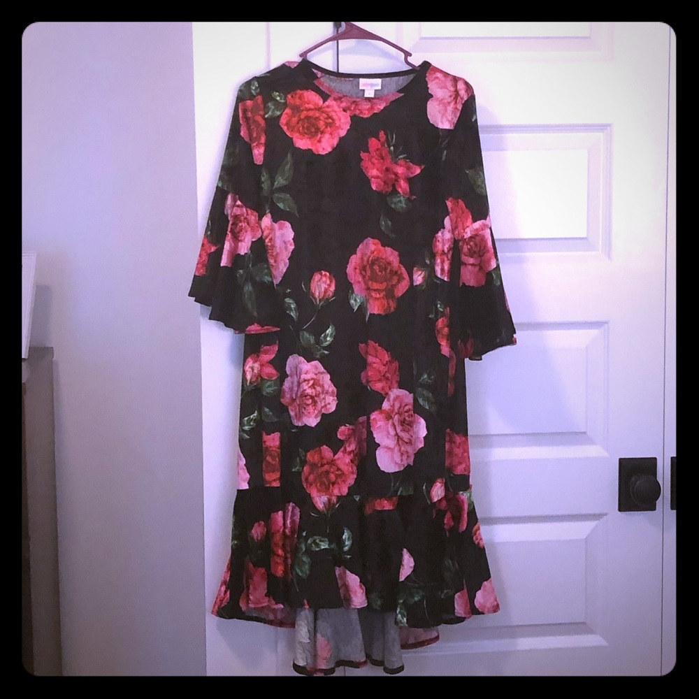 LuLaRoe Maurine from the elegant collection.